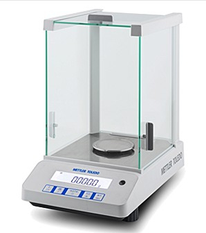 产品名称：电子天平LE204E